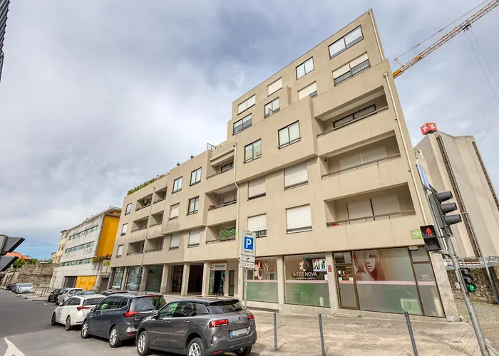 Guest Lobo Flat With Parking