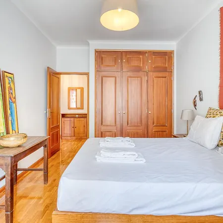 Guest Lobo Flat With Parking *