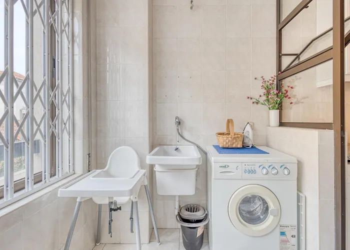 Guest Lobo Flat With Parking