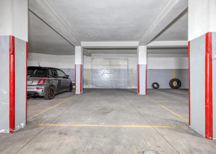 Guest Lobo Flat With Parking بورتو