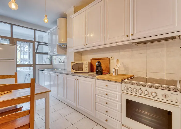 Guest Lobo Flat With Parking Oporto