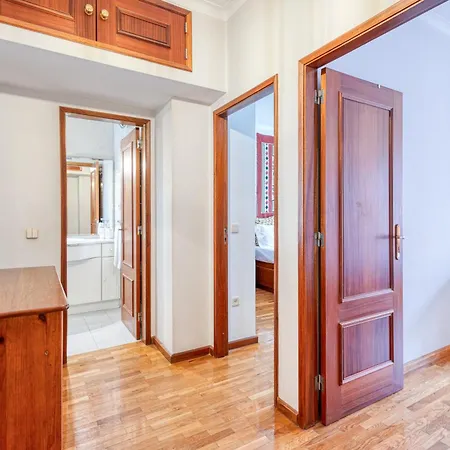 Guest Lobo Flat With Parking * Oporto