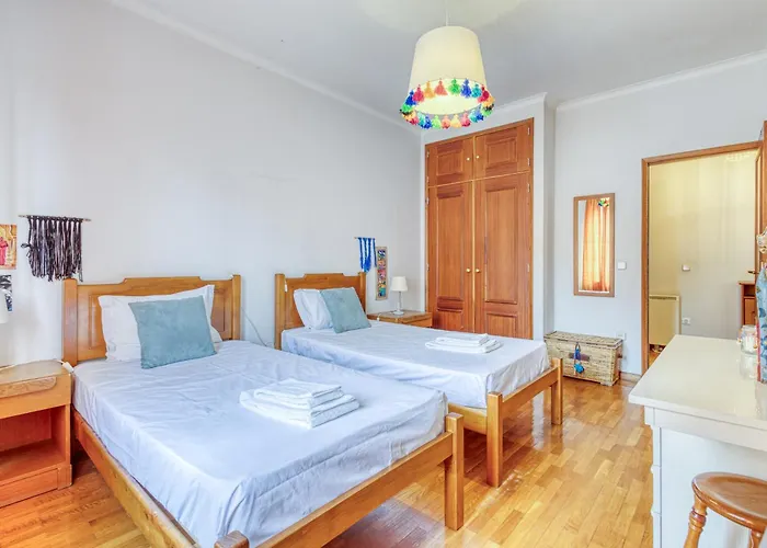 Apartament Guest Lobo Flat With Parking
