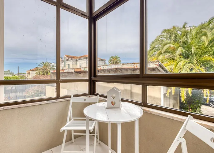 Apartament Guest Lobo Flat With Parking